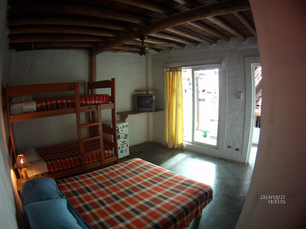 Tio Richi Surfcamp Vandrehjem Punta Hermosa Værelse billede